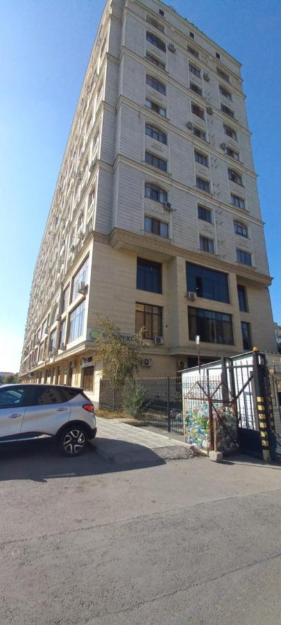 879 Apartment In Bishkek Exterior foto